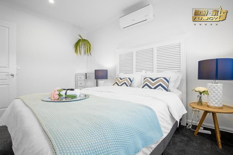 AU.JOY 3 Bed Townhouse Burwood 3 - Accommodation Asia 2