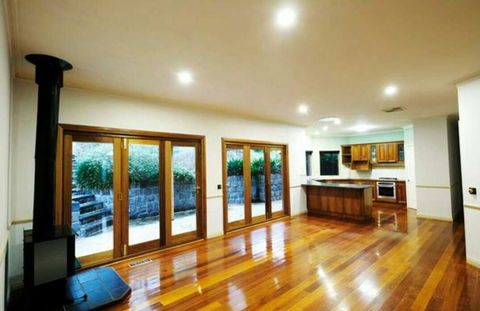 Aullywood Ringwood - Accommodation China 0