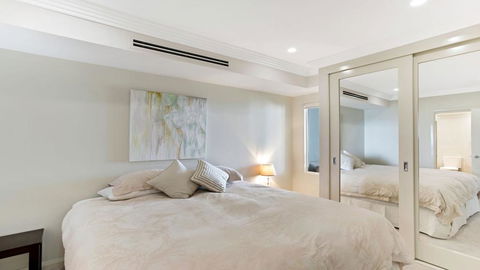 Aura Apartment With Spectacular Views! - Accommodation Asia 3