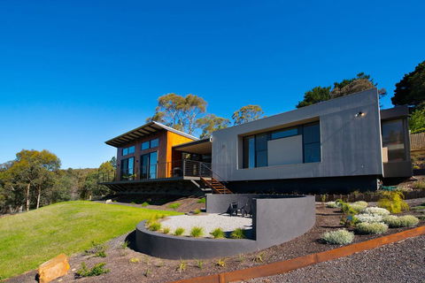 Aura House - Accommodation Guide 0
