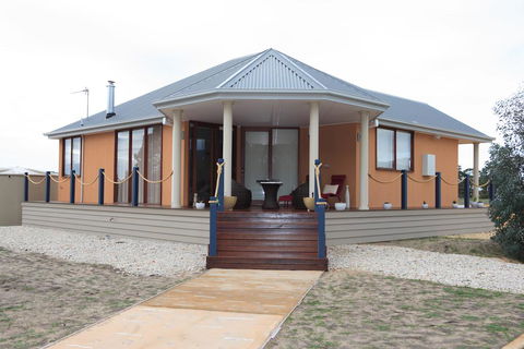 Aurora Cottages Bush Retreat - Accommodation Asia 2