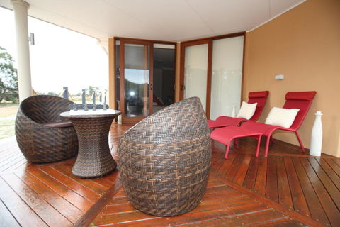 Aurora Cottages Bush Retreat - Accommodation Asia 1