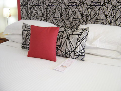 Avaleen Lodge Motor Inn - Accommodation Asia 0