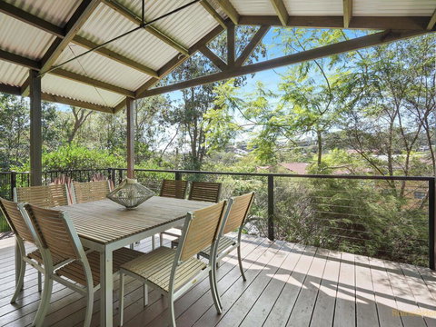 Avoca Beach Living - 84 Avoca Drive, Avoca Beach - Accommodation Asia 0