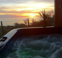 Award Winning Beach Front Retreat - Accommodation Asia