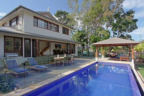 Away On Shirley Lane - Accommodation China 1