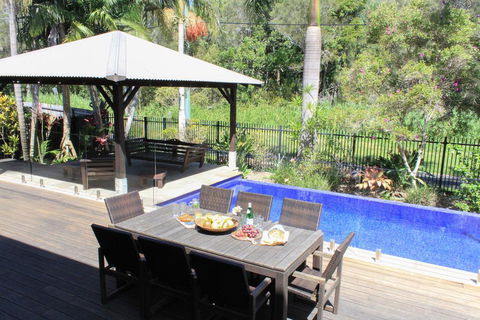 Away On Shirley Lane - Accommodation China 3