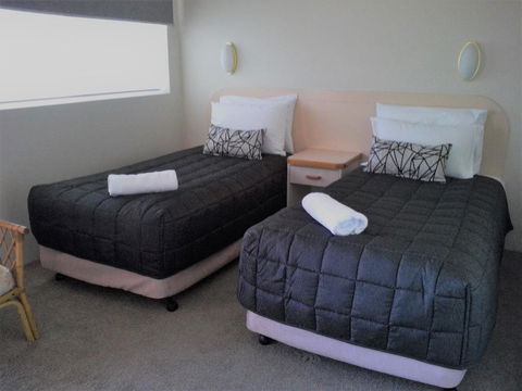 AZA Motel - Accommodation Asia 1
