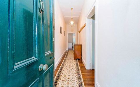 Azile 1875 Heritage Victorian Duplex - Accommodation Asia 0