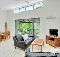 Baden 46 - Rainbow Shores Walk To Beach Top Floor Air conditioned Unit Pools - Accommodation Asia