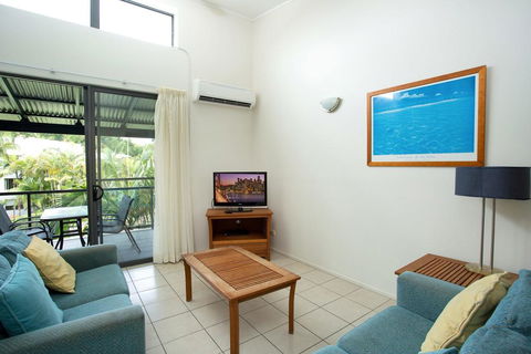 Baden 86 - Rainbow Shores, Walk To Beach, Top Floor, Air Conditioned Unit - Accommodation Asia 0
