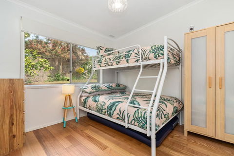 BADENOCH - Accommodation Asia 1