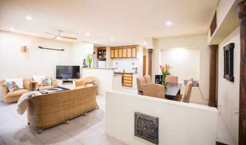 Bali Beach Villa - Port Douglas - Accommodation Asia 2