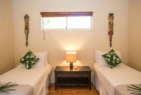 Bali Beach Villa - Port Douglas - Accommodation Asia 1