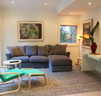 Balmoral Retreat a Garden Haven 2 Min to Beach - Accommodation Asia