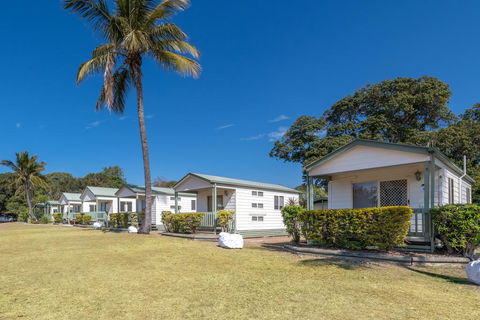 Bargara Beach Caravan Park - Accommodation Guide 0