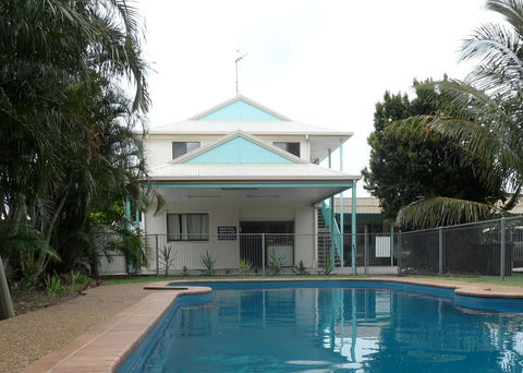 Bargara Beach Motor Inn - Accommodation Asia 0