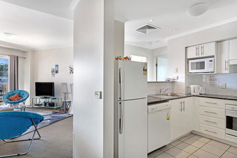 Barrington, Unit 814/43-45 Shoal Bay Road - Accommodation Asia 1