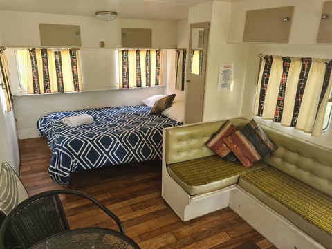 Bateman Bay Holiday Park & Batemans Bay YHA - Accommodation Asia 0