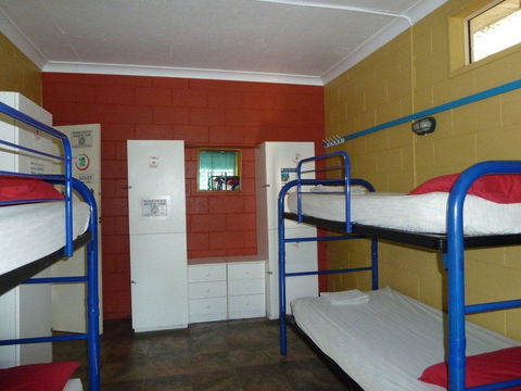 Bateman Bay Holiday Park & Batemans Bay YHA - Accommodation Asia 1