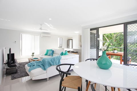 Beach Breeze Holiday House - Accommodation China 3