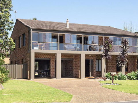 Beach House On Jones Beach - Kiama Accommodation - Accommodation Asia 0