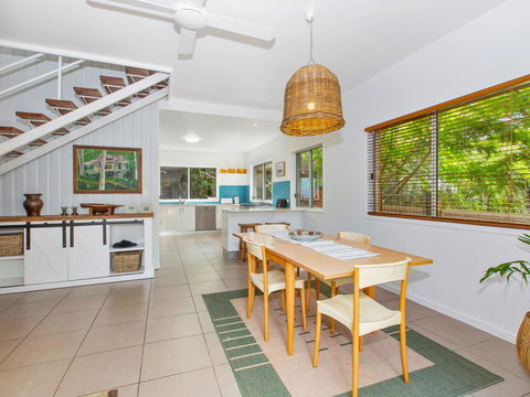 BEACH HOUSE ON PEARL - Accommodation Asia 1