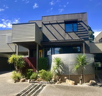 Beach Retreat Townhouse - Accommodation Asia