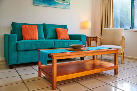 Beaches Twelve - Accommodation Guide 1