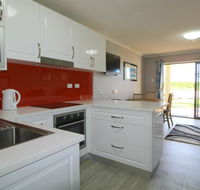 Beachfront 2 25 Willow Street - Accommodation Guide