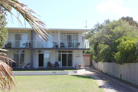 BEACHFRONT 3- 3/12 Bundella Ave LC - Accommodation Asia 3
