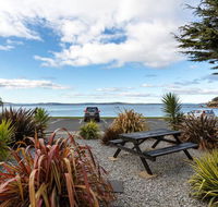 Beachfront Apartment Blackmans Bay - Accommodation Asia