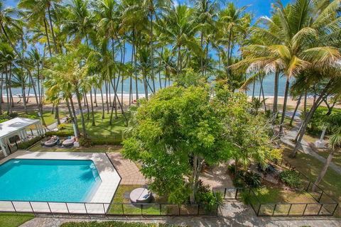 Beachfront Apt. In Alamanda Beachfront Resort (25) - Accommodation Asia 2