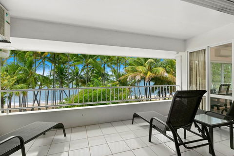 Beachfront Apt. In Alamanda Beachfront Resort (25) - Accommodation Asia 0