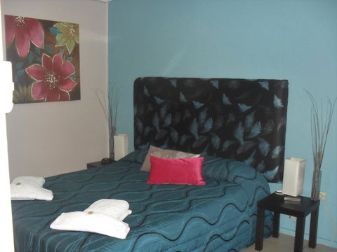 Beachlander Holiday Apartments - Accommodation Guide 2