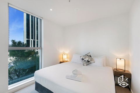 REST COLLECTION Apartments On Collins Docklands - Accommodation Guide 1