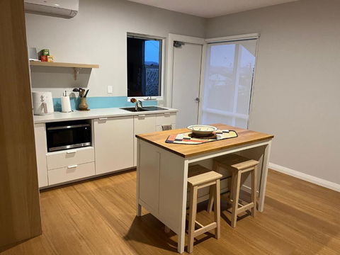 River Studio - Idyllic Location - Accommodation Guide 2