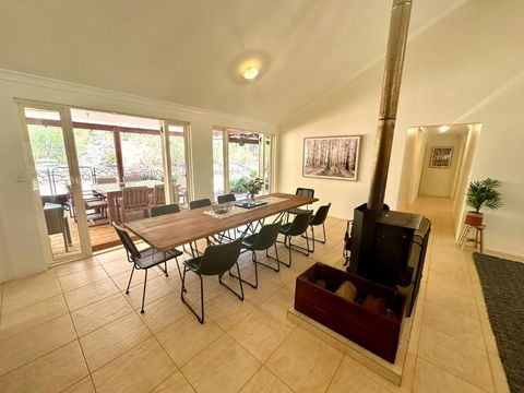 Redtail House - Carlotta - Accommodation China 1