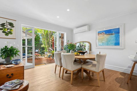 Reed Cottage - Accommodation Asia 1