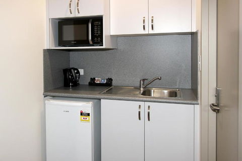 Reef Gardens Motel - Accommodation Asia 1