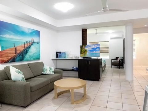 REEF RETREAT APARTMENTS PALM COVE Unit 13 - Accommodation Guide 0