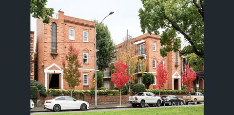 Regents Gate 53 - Accommodation Guide 2