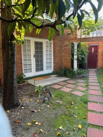 Regents Gate 53 - Accommodation Guide 0