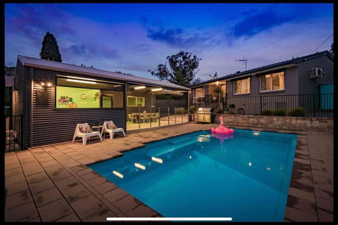 Resort Style Home Pool Spa Sauna - Accommodation Asia 0