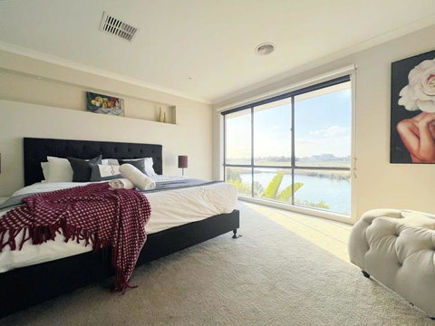 Retreat Andrew House - Accommodation Asia 1