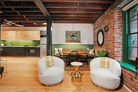 Retro Meets Industrial At Heritage Bond Store - Accommodation Asia 1