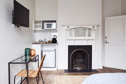 Richmond Studios By Short & Long Stays - Accommodation Asia 2