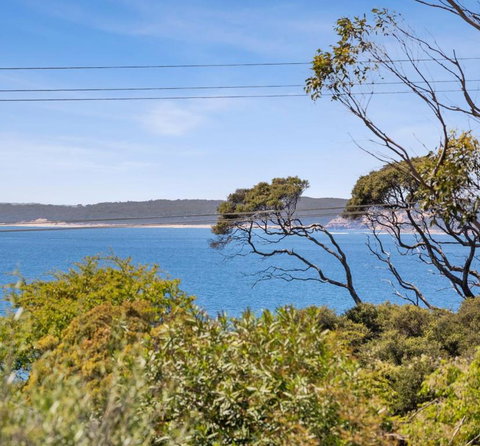 RIPVIEW In Old Lonnie - Accommodation Asia 1