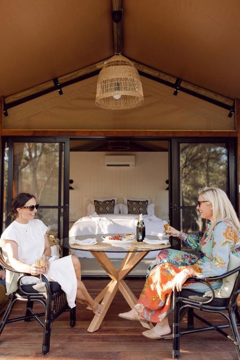 Riverbank Glamping - Accommodation China 0