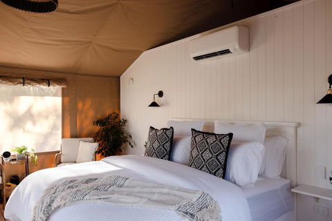 Riverbank Glamping - Accommodation China 2